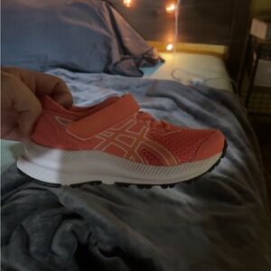 Kids Pink Athletic Shoes